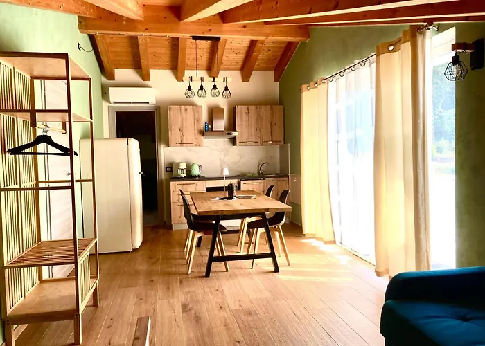 Ca' Celeste Sul Garda بيت للعطل كوسترمانو